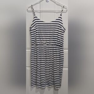Old Navy Black and White Casual Raglan Dress